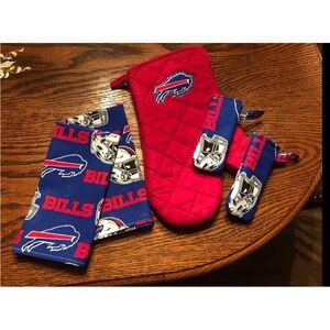New -Handmade Buffalo Bills Kitchen Set - Red and Blue